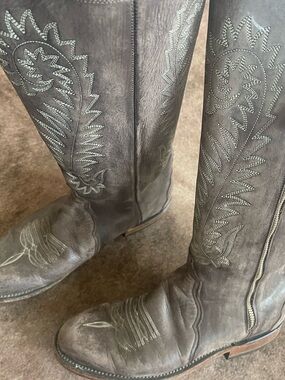 1883 Lucchese Brown Embroidered Leather Heeled Boots